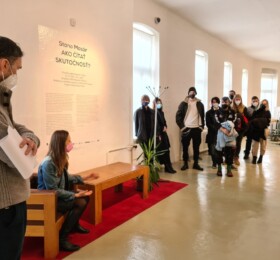 SŠUP / Komentovaná prehliadka a workshop / Stano Masár - Ako čítať skutočnosť?