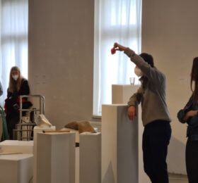 SŠUP / Komentovaná prehliadka a workshop / Stano Masár - Ako čítať skutočnosť?