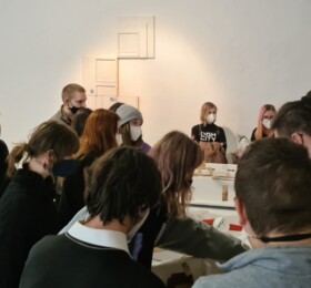 SŠUP / Komentovaná prehliadka a workshop / Stano Masár - Ako čítať skutočnosť?