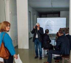 Vernisáž / Slippery Mnemosyne