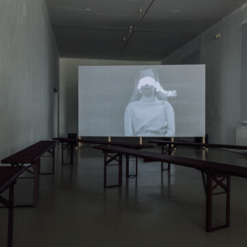 Výstava SLIPPERY MNENOSYNE