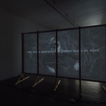 Výstava SLIPPERY MNENOSYNE